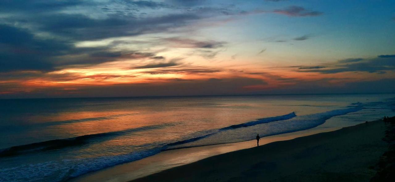 Blue Water Beach Resort Varkala Exterior foto